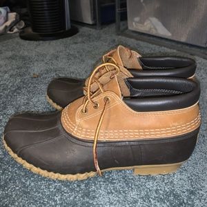 Classic weatherproof gum shoes